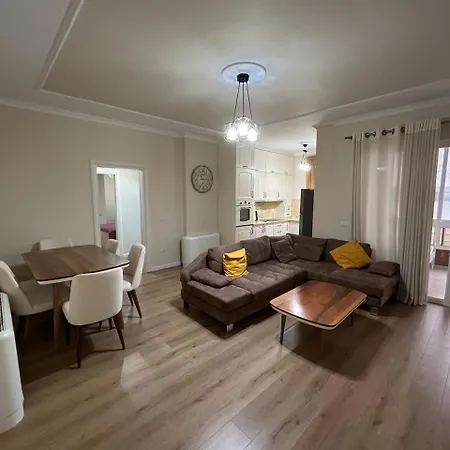 Luxury * Selitë e Vogël